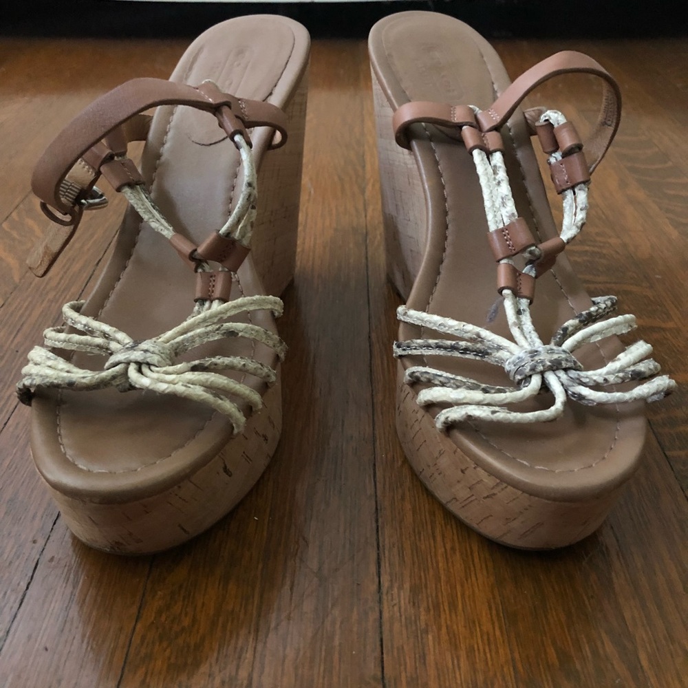 Coach sandals size 9